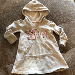 CARTERS girls 12-18 mth pullover sweater “2 sweet”